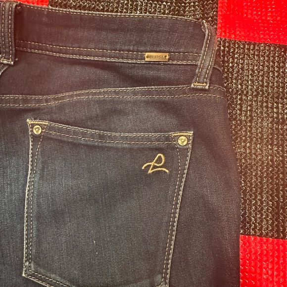 DL1961 Emma Legging size 27
Inseam 28”
4 way stretch 360• comfort - Picture 5 of 7